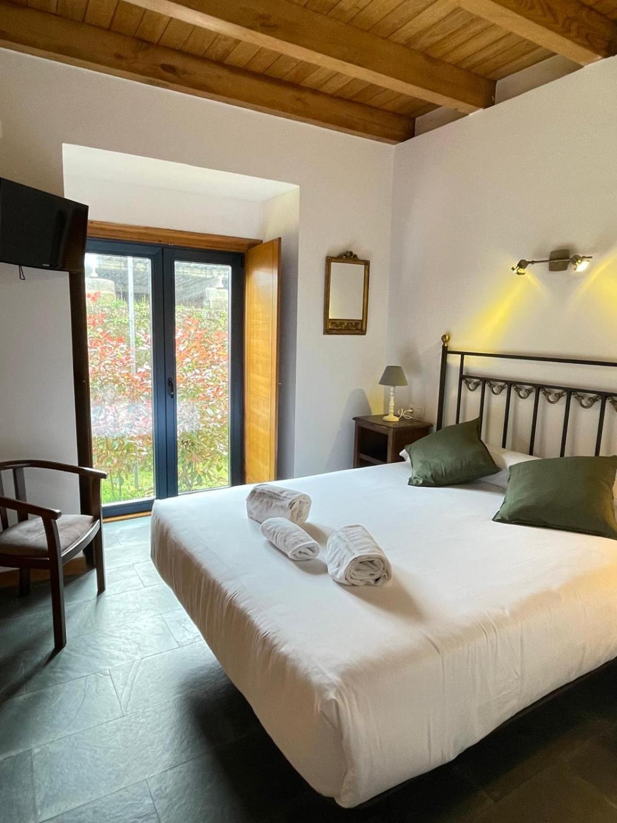 A Ribeira Do Tambre Guest House Troitosende Exterior foto