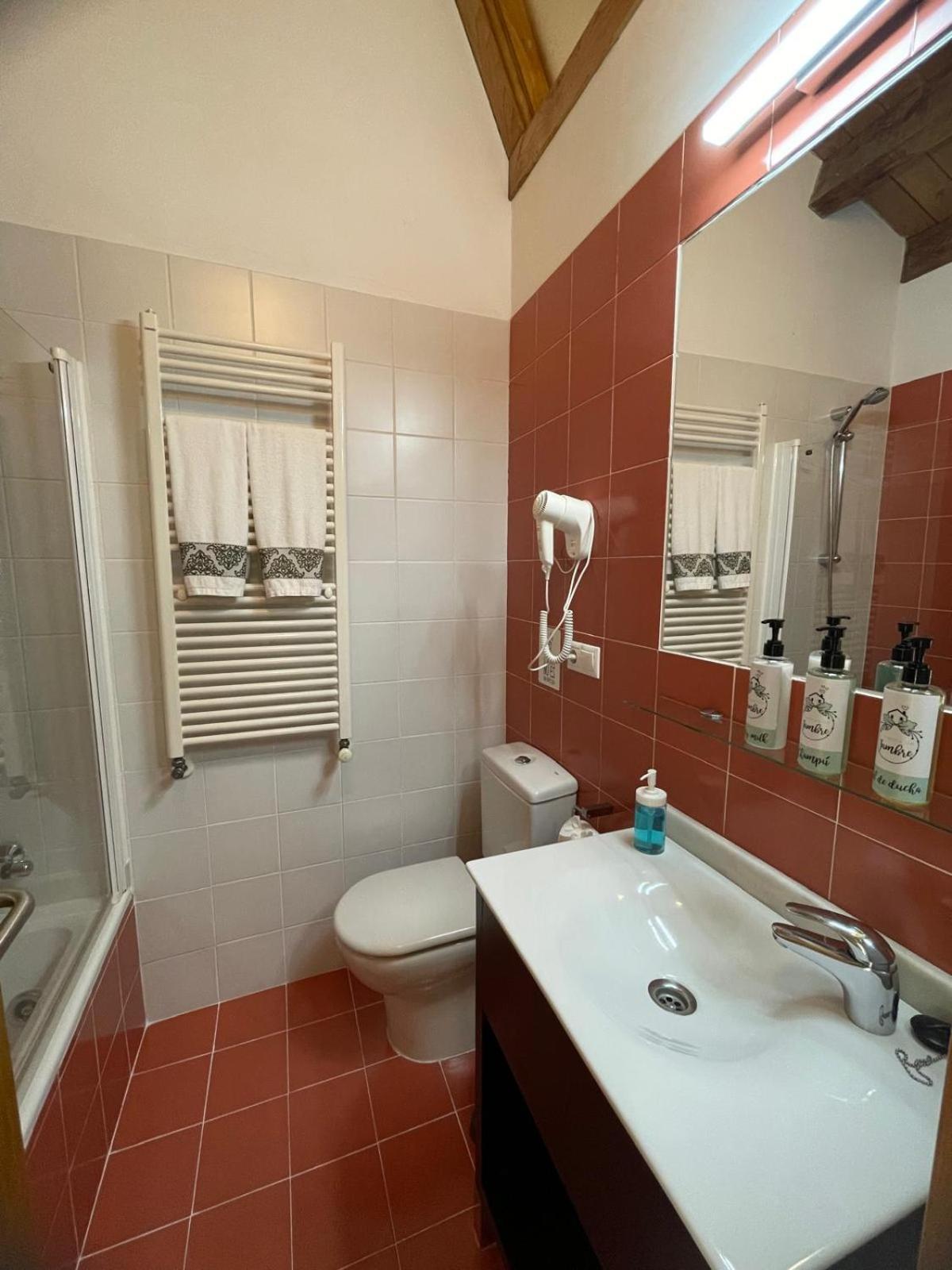A Ribeira Do Tambre Guest House Troitosende Exterior foto