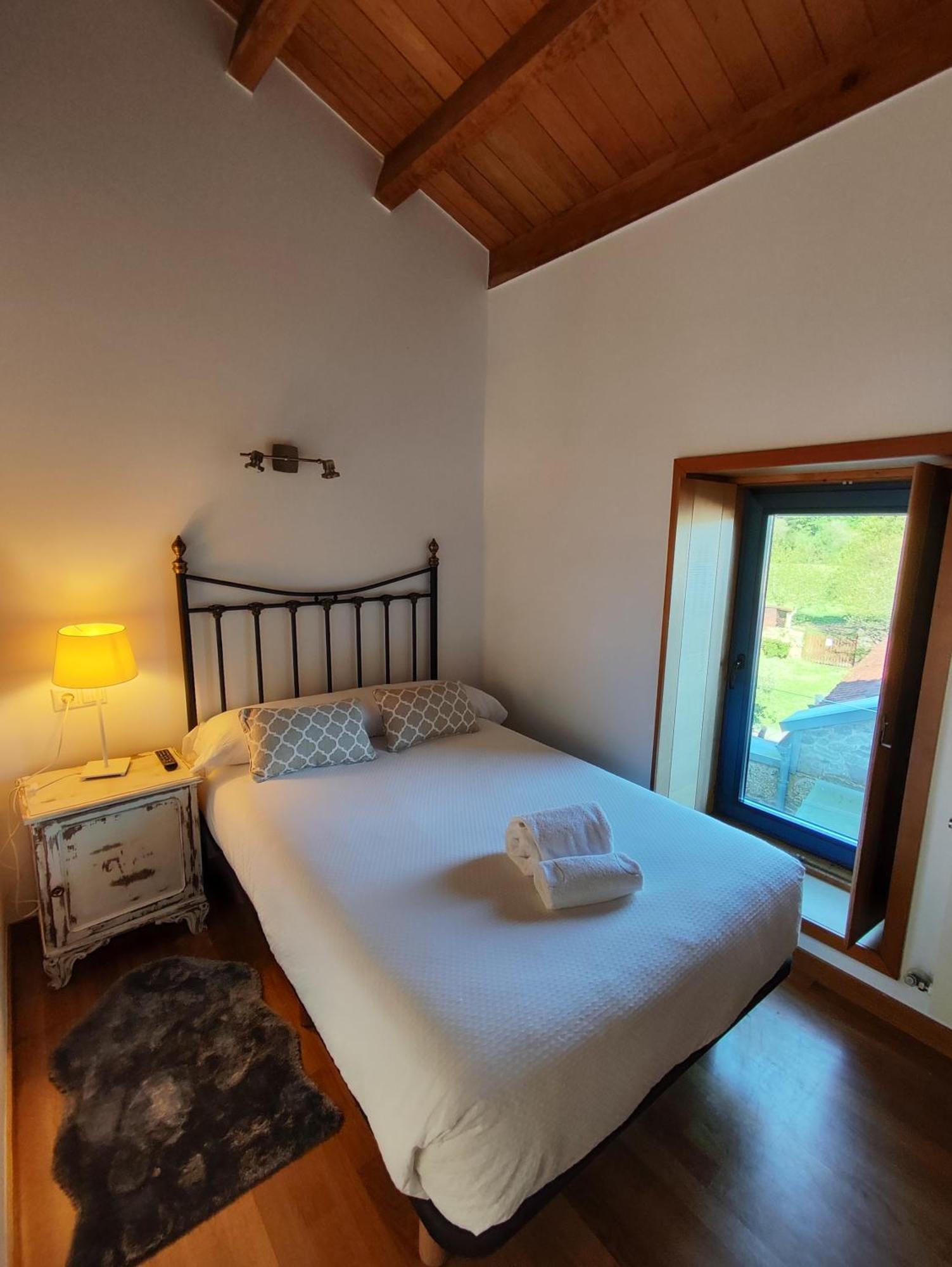 A Ribeira Do Tambre Guest House Troitosende Exterior foto